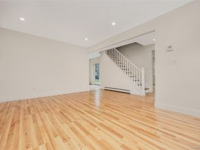 24 Buckskin Lane, Riverhead NY 11901