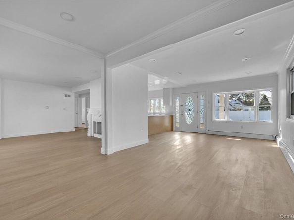 21 Bird Lane, Hicksville NY 11801