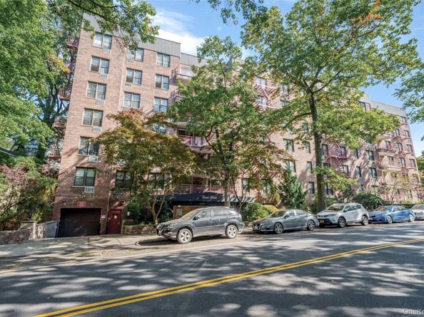 43-25 Douglaston Parkway 1H, Little Neck NY 11363