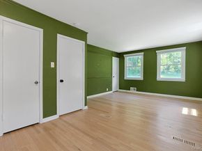 4 Calton Road, New Rochelle NY 10804