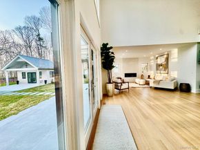 69 Jagger Lane, Westhampton NY 11977