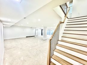 69 Jagger Lane, Westhampton NY 11977