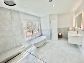 69 Jagger Lane, Westhampton NY 11977