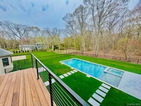 69 Jagger Lane, Westhampton NY 11977
