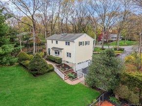 24 Lower Cross, Shoreham NY 11786