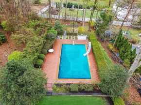 24 Lower Cross, Shoreham NY 11786