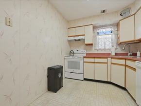 115 Clubhouse Drive, Copiague NY 11726