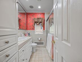 35 Hilldale Road, Albertson NY 11507
