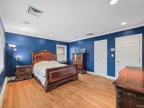 35 Hilldale Road, Albertson NY 11507