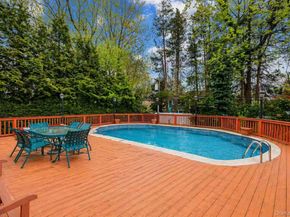35 Hilldale Road, Albertson NY 11507