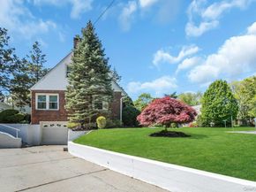 304 Old Courthouse Road, New Hyde Park NY 11040