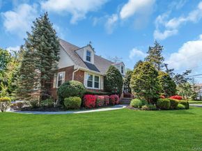 304 Old Courthouse Road, New Hyde Park NY 11040