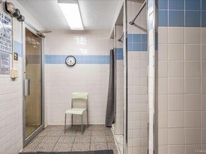 17-85 215th Street 3E, Bayside NY 11360