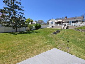 20 Conway Street, Ronkonkoma NY 11779