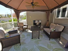 20 Conway Street, Ronkonkoma NY 11779