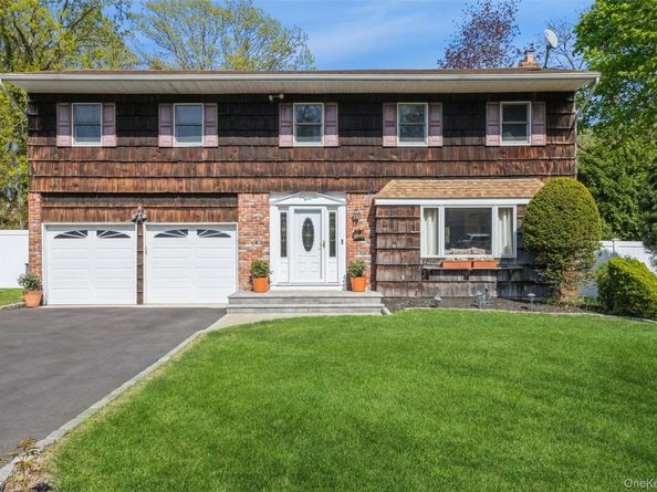 19 Heather Drive, Kings Park NY 11754