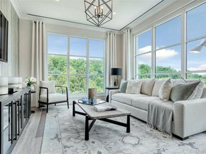 100 Garvies Point Road 1348, Glen Cove NY 11542