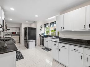 20 School House Lane, Syosset NY 11791