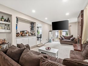 20 School House Lane, Syosset NY 11791