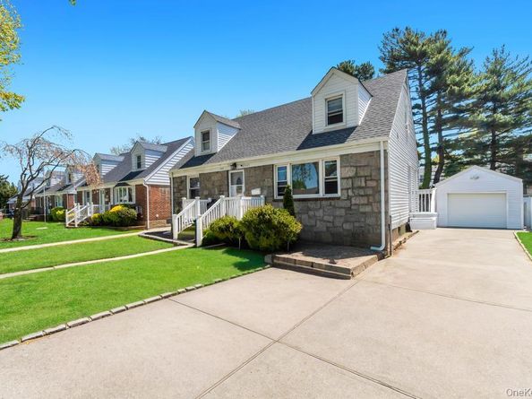 445 Peninsula Boulevard, Lynbrook NY 11563