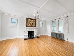 20 Locust Street, Manhasset NY 11030