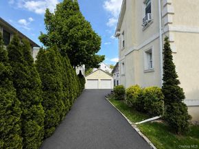 20 Locust Street, Manhasset NY 11030