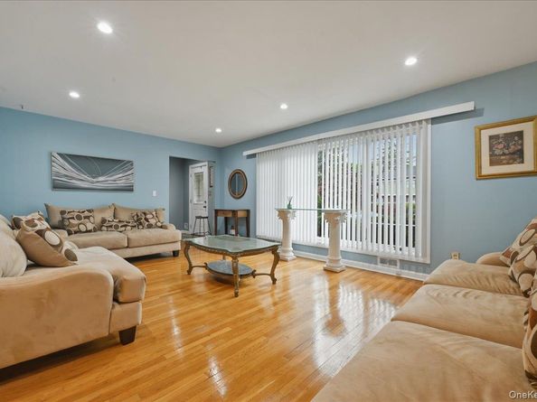 336 Princeton Street, Westbury NY 11590