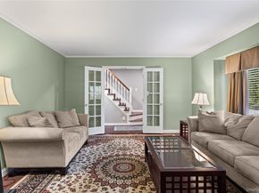 22 W Maple Road, Greenlawn NY 11740
