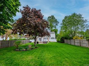 22 W Maple Road, Greenlawn NY 11740