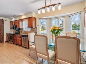 18 Lincoln Avenue, Dix Hills NY 11746