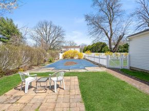 18 Lincoln Avenue, Dix Hills NY 11746