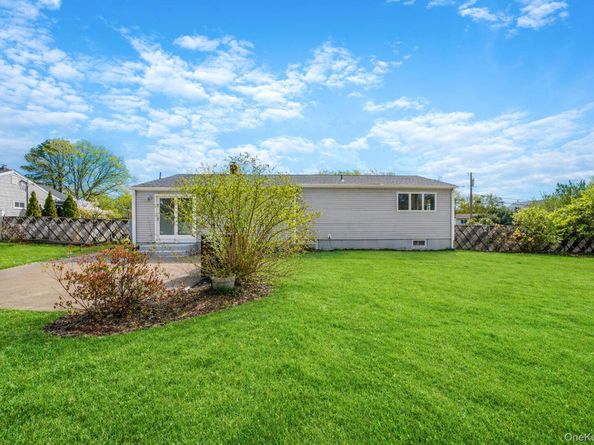 38 Hopes Avenue, Holtsville NY 11742