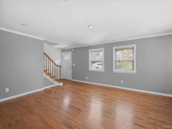 33 Greenwood Lane, White Plains NY 10607