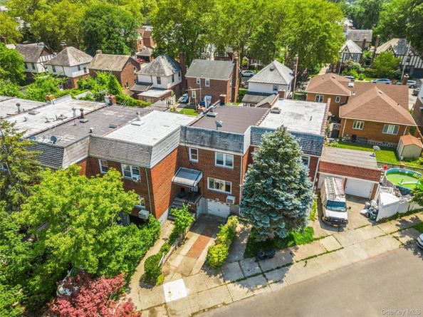 25-31 Bayside Lane, Flushing NY 11358