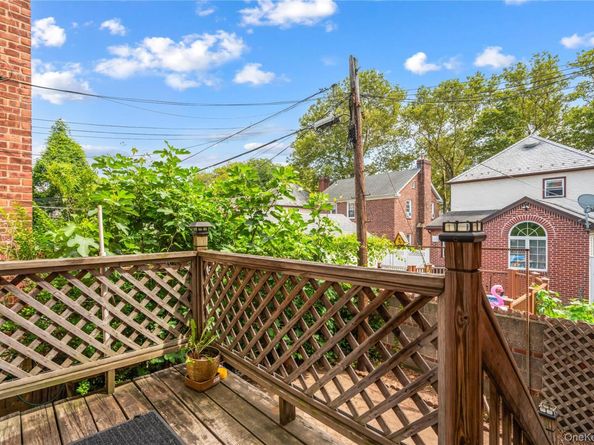 25-31 Bayside Lane, Flushing NY 11358