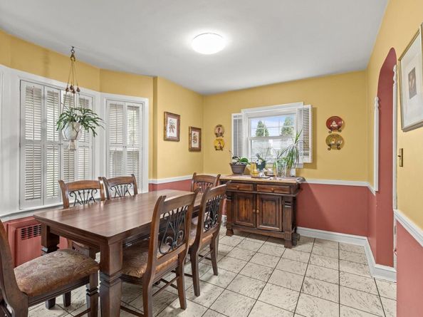 89 S Kensington Avenue, Rockville Centre NY 11570