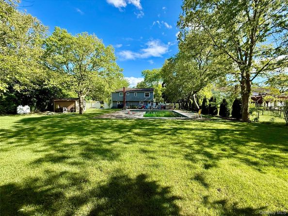 243 Sea Cliff Street, Islip Terrace NY 11752