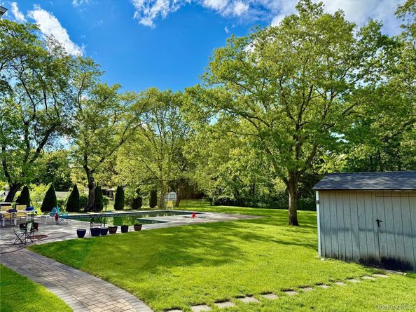 243 Sea Cliff Street, Islip Terrace NY 11752