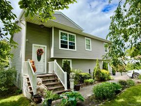 243 Sea Cliff Street, Islip Terrace NY 11752