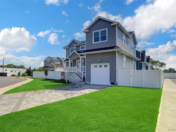 2941 Moreland Avenue, Oceanside NY 11572