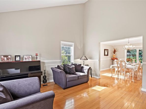 3856 Marcy Street, Mohegan Lake NY 10547
