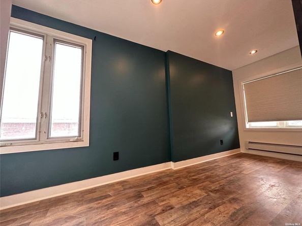 9-01 127 Street, College Point NY 11356