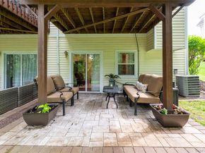 401 Glenwood Drive 401, Briarcliff Manor NY 10510