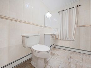 95 Lantern Road, Hicksville NY 11801