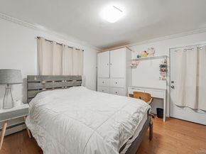 95 Lantern Road, Hicksville NY 11801