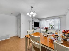 95 Lantern Road, Hicksville NY 11801