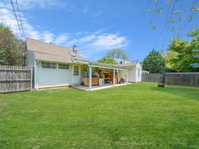 95 Lantern Road, Hicksville NY 11801