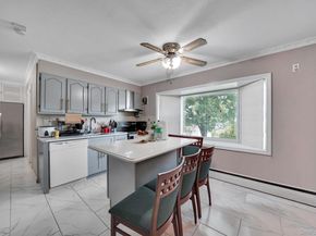 95 Lantern Road, Hicksville NY 11801