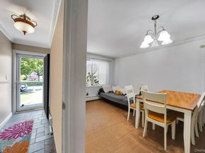 95 Lantern Road, Hicksville NY 11801