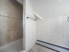 95 Lantern Road, Hicksville NY 11801